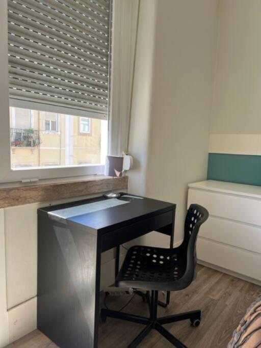 Romantic And Bright Studio Apartment In Arroios - Ssl 2B Лиссабон Экстерьер фото